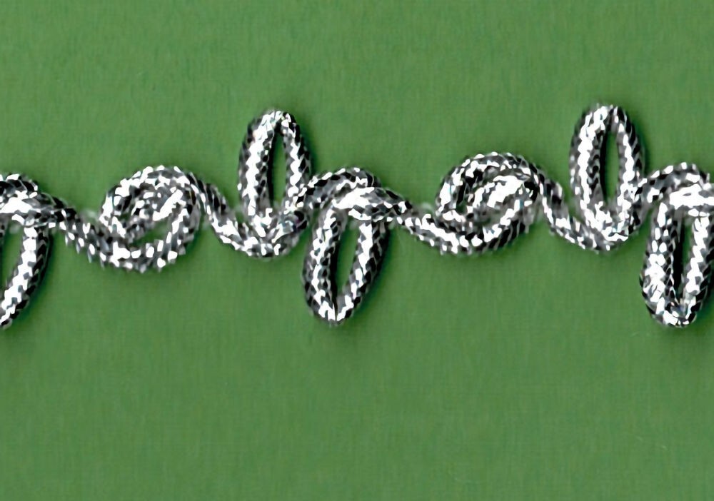 57-1286.jpg 5 Yards 5/8" Silver Alternating Loops Trim 46310 - Image 1