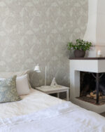 William Morris Granville Leafy Vine Wallpaper - White - Brewster - 4153-82011 - Image 4