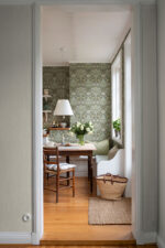 William Morris Spring Thicket Tulip Damask Wallpaper - Greens - Brewster - 4171-82067 - Image 4
